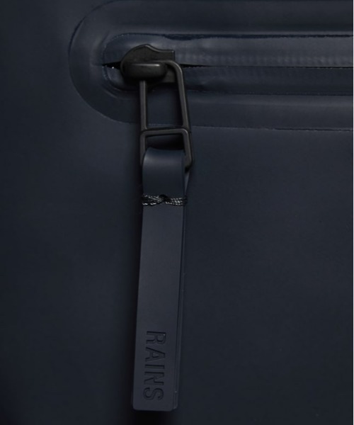 RAINS（レインズ）の「RAINS/レインズ/ROLL TOP RUCKSACK（バックパック/リュック・メンズ・ブラック/ネイビー/チャコールグレー・FREE）」の14枚目の写真