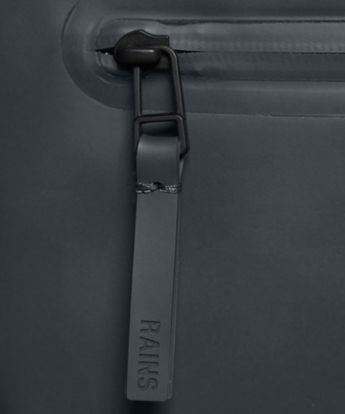 RAINS（レインズ）の「RAINS/レインズ/ROLL TOP RUCKSACK（バックパック/リュック・メンズ・ブラック/ネイビー/チャコールグレー・FREE）」の22枚目の写真