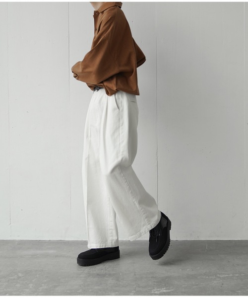 CASPER JOHN（キャスパージョン）の「Tapered wide denim pants/テーパードワイドデニムパンツ（デニムパンツ・メンズ・ホワイト/ネイビー・SMALL/MEDIUM/LARGE）」の9枚目の写真