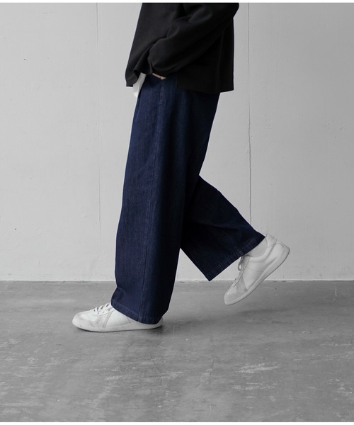 CASPER JOHN（キャスパージョン）の「Tapered wide denim pants/テーパードワイドデニムパンツ（デニムパンツ・メンズ・ホワイト/ネイビー・SMALL/MEDIUM/LARGE）」の12枚目の写真
