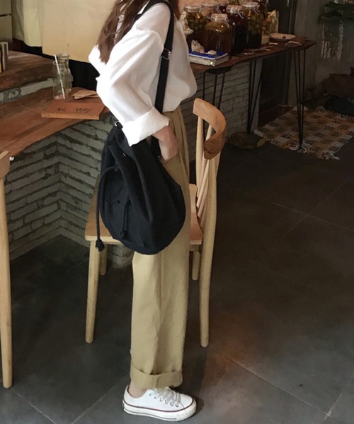 meJane（ミージェーン）の「タック入りチノパンツ【ZOZOTOWN限定】（チノパンツ・レディース・ベージュ・S/M/L）」の5枚目の写真