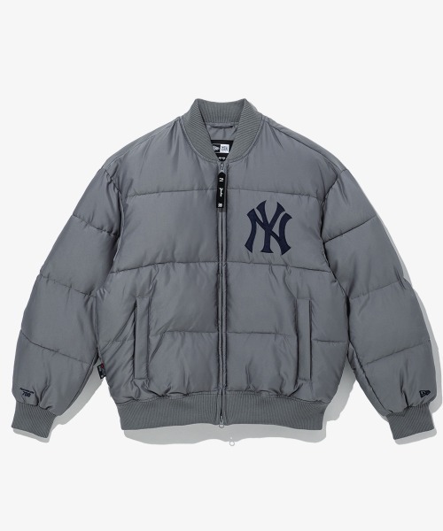 NEW ERA(ニューエラ)の「【ZOZOTOWN限定】NEW ERA/ニューエラ MLB メジャーリーグベースボール ダウンジャケット/刺繍ロゴ ワンポイント/フェザーレスダウンジャケット 13353870/13353869(ダウンジャケット/コート・メンズ・ブラック/グレー・M/L/XL/XXL)」の2枚目の写真