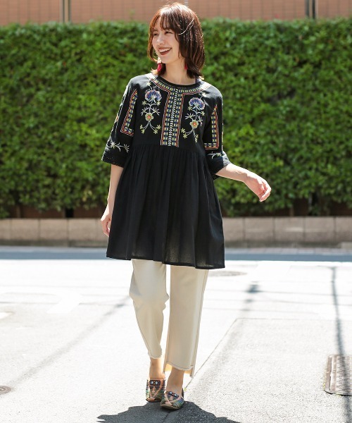 チチカカ（チチカカ）の「ボタニカル刺繍チュニック（チュニック・レディース・グリーン/ブラウン/ブラック・FREE）」の16枚目の写真