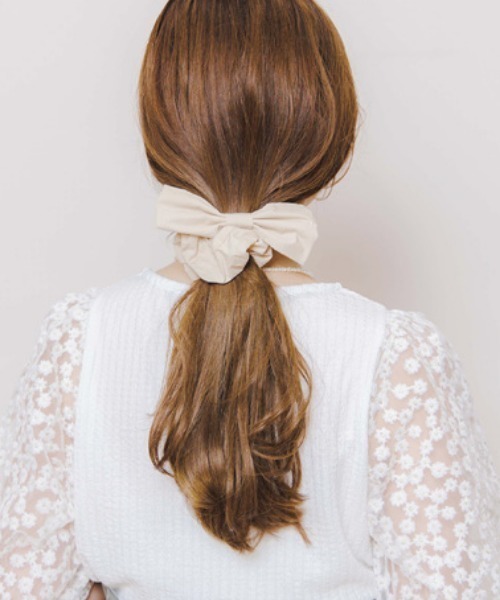 flower(フラワー)の「フレンチリボンシュシュ(シュシュ・レディース・ブラック/アイボリー・FREE)」の2枚目の写真