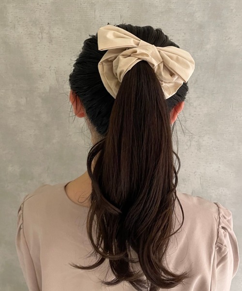 flower(フラワー)の「フレンチリボンシュシュ(シュシュ・レディース・ブラック/アイボリー・FREE)」の3枚目の写真