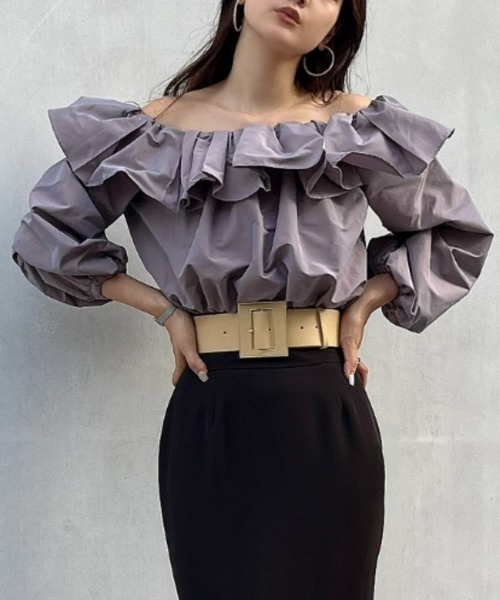 オフショルダーギャザーフリルトップス シャツ ブラウス Istoire Eimy Istoire エイミーイストワール のファッション