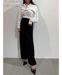 ポンチタックワイドパンツ