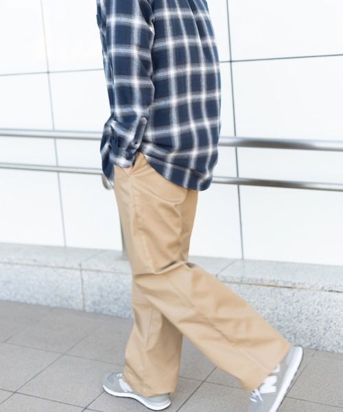 Dickies（ディッキーズ）の「【DICKIES／ディッキーズ】ダブルニーイージーパンツ/カラー＆デニム/チノパンツ/スケーターパンツ（チノパンツ・メンズ・ブラック/ベージュ/グリーン/インディゴブルー/ダークグリーン/パープル/アイボリー/ネイビー・M/L/XL）」の20枚目の写真