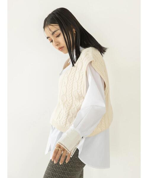 koe(コエ)の「カシミアタッチショートベスト(ベスト・レディース・ホワイト/チャコールグレー/ブルー・FREE)」の5枚目の写真