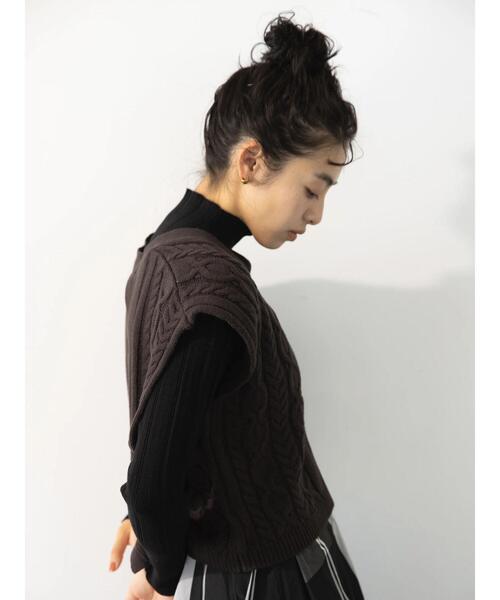 koe(コエ)の「カシミアタッチショートベスト(ベスト・レディース・ホワイト/チャコールグレー/ブルー・FREE)」の10枚目の写真