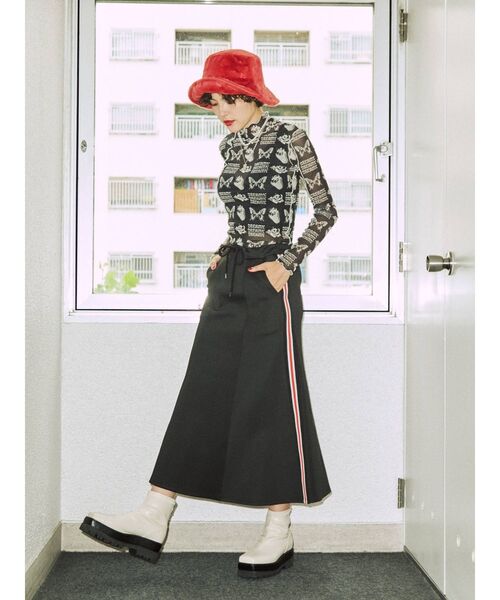 jouetie（ジュエティ）の「ラインジャージスカート（スカート・レディース・ブラック/パープル/レッド・MEDIUM）」の4枚目の写真