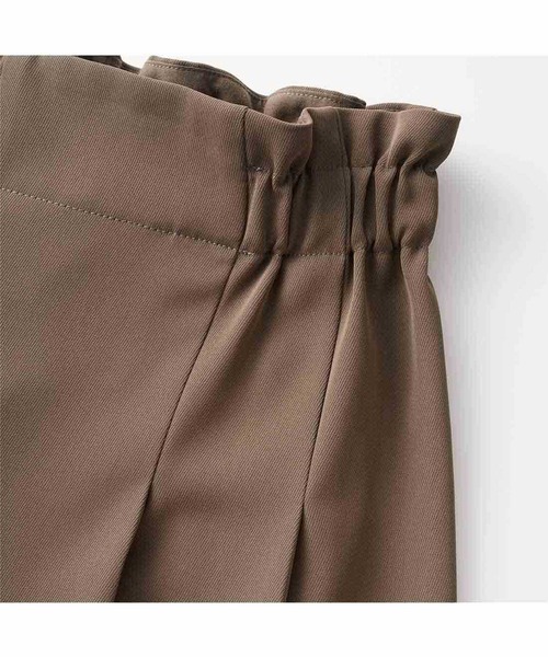 IEDIT(イディット)の「IEDIT タックプリーツデザインのワイドシルエットパンツ(その他パンツ・レディース・ブラック/カーキ・MEDIUM/LARGE/X-LARGE/XX-LARGE)」の8枚目の写真