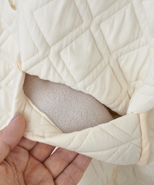 BEARDSLEY（ビアズリー）の「キルトジャガードミディアムコート：すぐにお届け！裏地、袖口、ポケット裏はフリース生地（その他アウター・レディース・アイボリー/ブラック・FREE）」の18枚目の写真