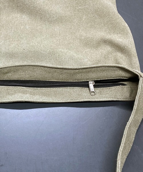 LUGG NAGG（ラグナグ）の「ウォッシュ加工キャンバスショルダーバッグ（ショルダーバッグ・レディース・カーキ/ブラック/ベージュ/ネイビー・FREE）」の11枚目の写真