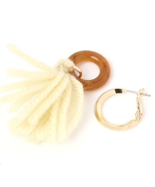 niko and...(ニコアンド)の「ニットタッセル2WAYピアス(ピアス(両耳用)・レディース・ベージュ/ネイビー/パープル/グリーン・0)」の7枚目の写真