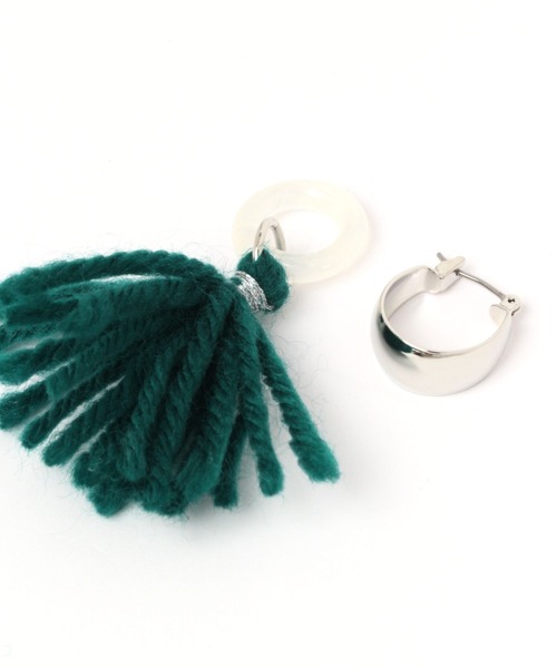 niko and...(ニコアンド)の「ニットタッセル2WAYピアス(ピアス(両耳用)・レディース・ベージュ/ネイビー/パープル/グリーン・0)」の8枚目の写真