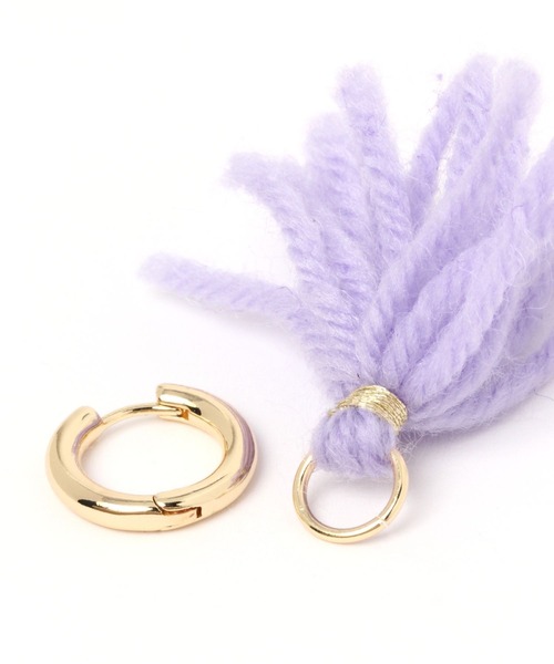 niko and...(ニコアンド)の「ニットタッセル2WAYピアス(ピアス(両耳用)・レディース・ベージュ/ネイビー/パープル/グリーン・0)」の9枚目の写真