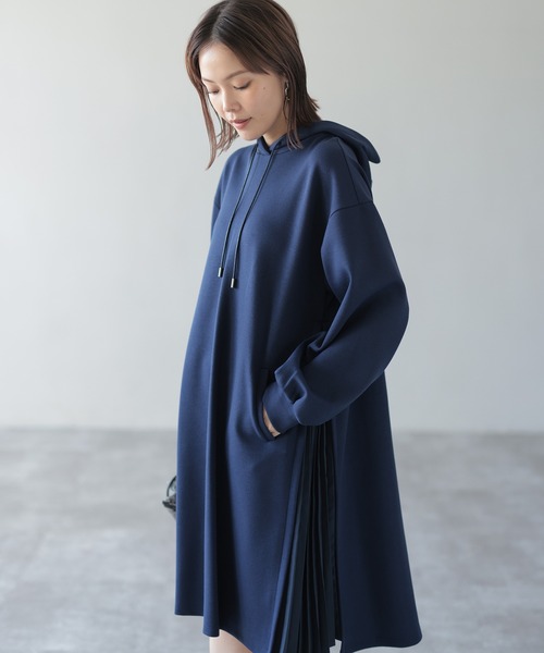 HERENCIA(ヘレンチア)の「サイドプリーツパーカーワンピース(ワンピース・レディース・カーキ/ブラック/ネイビー・MEDIUM)」の3枚目の写真