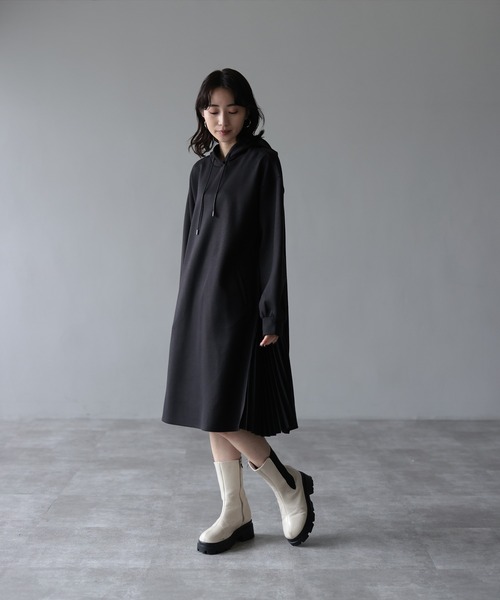 HERENCIA(ヘレンチア)の「サイドプリーツパーカーワンピース(ワンピース・レディース・カーキ/ブラック/ネイビー・MEDIUM)」の12枚目の写真