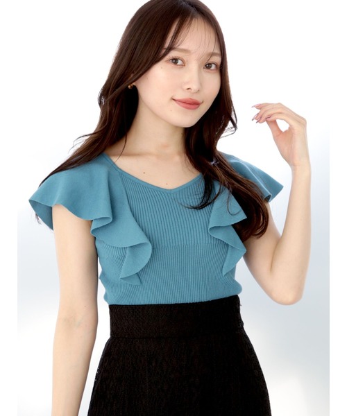 MERCURYDUO(マーキュリーデュオ)の「2WAY総針ラッフルコンパクトニット(ニット/セーター・レディース・ラベンダー/ベージュ/レッド/グリーン/ブラック/オフホワイト/チャコールグレー/ブルー・FREE)」の11枚目の写真