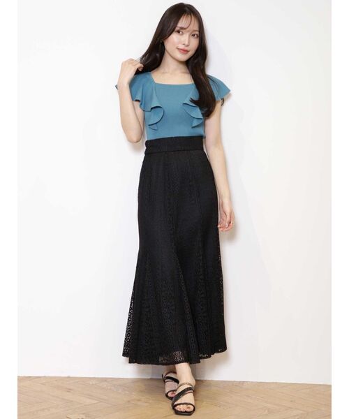 MERCURYDUO(マーキュリーデュオ)の「2WAY総針ラッフルコンパクトニット(ニット/セーター・レディース・ラベンダー/ベージュ/レッド/グリーン/ブラック/オフホワイト/チャコールグレー/ブルー・FREE)」の15枚目の写真