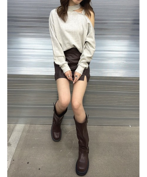 EGOIST（エゴイスト）の「裾スリットフェイクレザーミニスカート（スカート・レディース・ブラウン/ブラック・S/M）」の16枚目の写真