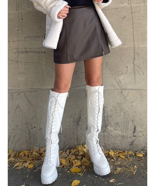 EGOIST（エゴイスト）の「裾スリットフェイクレザーミニスカート（スカート・レディース・ブラウン/ブラック・S/M）」の10枚目の写真