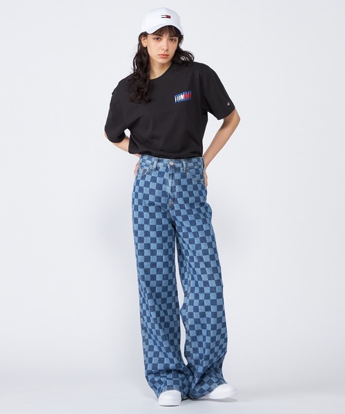 tommy jeans（トミー ジーンズ）の「【オンライン限定】TOMMYバックロゴTシャツ（Tシャツ/カットソー・メンズ・ホワイト/ブラック/グレー・LARGE/MEDIUM/SMALL/X-LARGE/XX-LARGE）」の20枚目の写真