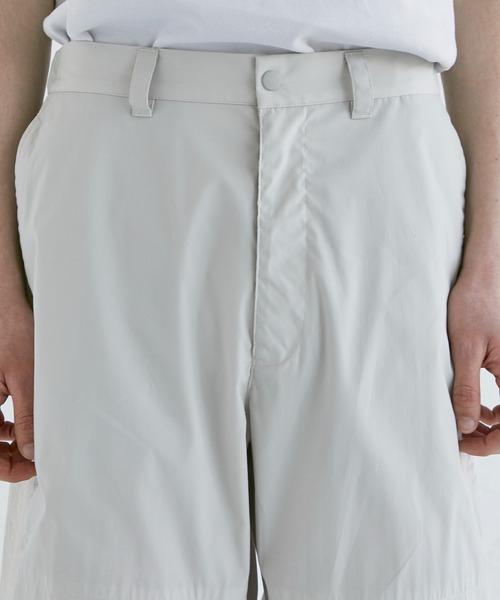 CITY TOKYO（シティトウキョウ）の「SOLOシンセティックドッキングカーゴパンツ（カーゴパンツ・メンズ・グレイッシュベージュ/ブラック・1/2）」の10枚目の写真