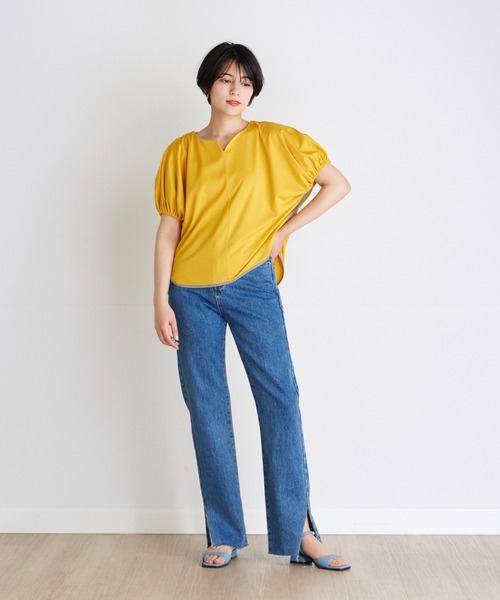 INED CLARO（イネドクラロ）の「バイカラートップス（Tシャツ/カットソー・レディース・イエロー/オフホワイト/ベージュ・フリー）」の4枚目の写真