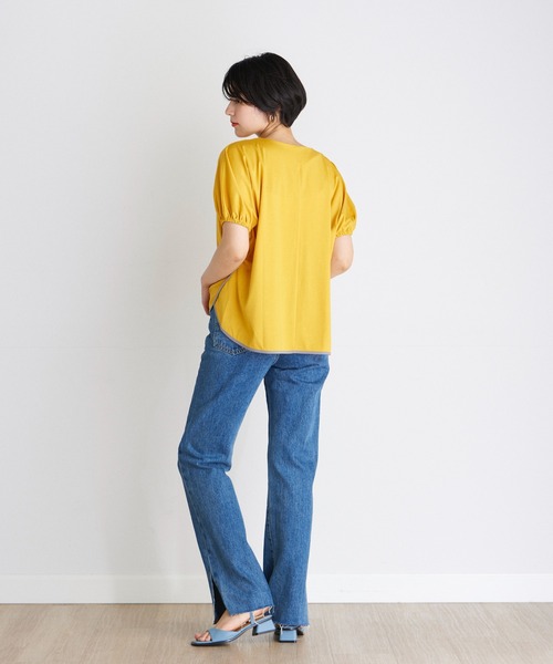 INED CLARO（イネドクラロ）の「バイカラートップス（Tシャツ/カットソー・レディース・イエロー/オフホワイト/ベージュ・フリー）」の11枚目の写真