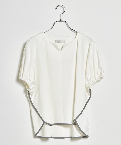 INED CLARO（イネドクラロ）の「バイカラートップス（Tシャツ/カットソー・レディース・イエロー/オフホワイト/ベージュ・フリー）」の5枚目の写真