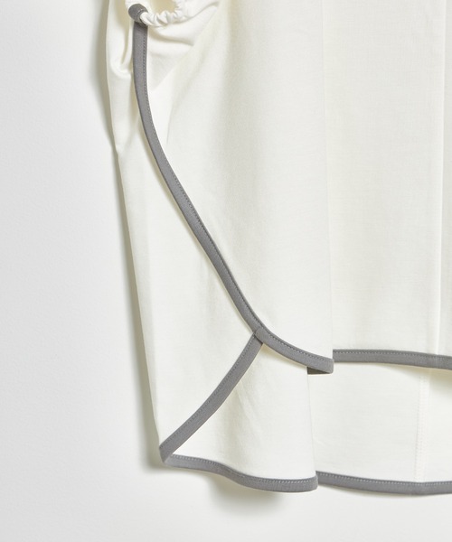 INED CLARO（イネドクラロ）の「バイカラートップス（Tシャツ/カットソー・レディース・イエロー/オフホワイト/ベージュ・フリー）」の7枚目の写真