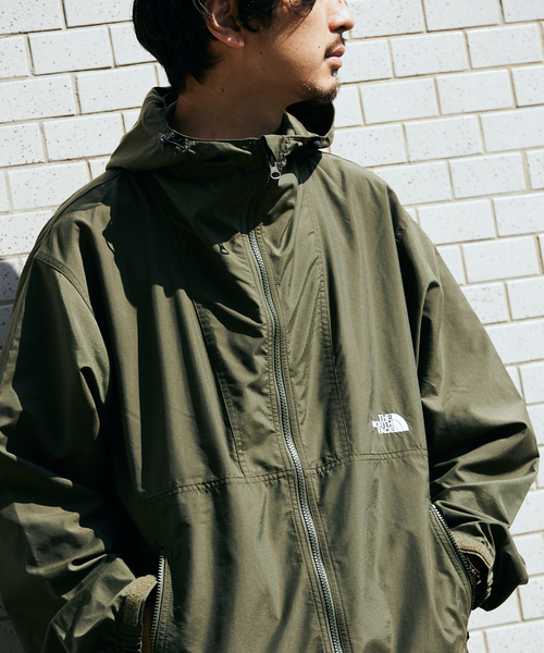 THE NORTH FACE ナイロンジャケット 未使用　カーキ色 ザ・ノース・フェイス THE NORTH FACE コンパクトジャケット