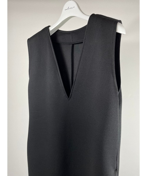 ulu（ウル）の「Vneck design long dress（ワンピース・レディース・ブラック・FREE）」の9枚目の写真