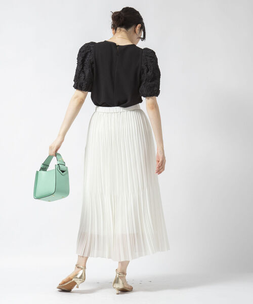 NOLLEY’S Sophi(ノーリーズソフィ)の「ジャガードスリーブプルオーバーカットソー(Tシャツ/カットソー・レディース・ブラック/オフホワイト・38/36)」の6枚目の写真