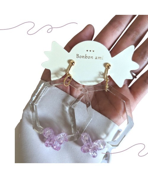 tone(トーン)の「【hazeleyes】透明フープのゆらゆら蝶々イヤリング(Bonbonami ボンボンアミ)(MA)(イヤリング・レディース・パープル/イエロー/ピンク・FREE)」の5枚目の写真