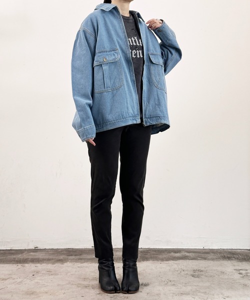 COMMON WARE(コモンウェアー)の「COMMONWARE:デニム フロントジップ ジャケット(デニムジャケット・レディース・ケミカルウォッシュ/ブラック/ライトブルー・XL/L/M)」の10枚目の写真