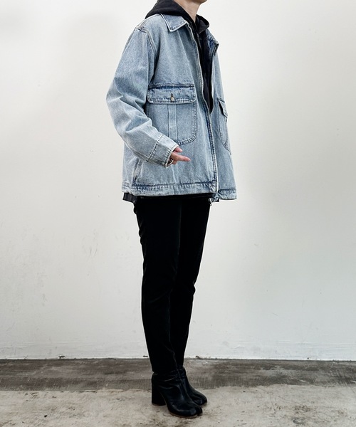COMMON WARE(コモンウェアー)の「COMMONWARE:デニム フロントジップ ジャケット(デニムジャケット・レディース・ケミカルウォッシュ/ブラック/ライトブルー・XL/L/M)」の13枚目の写真