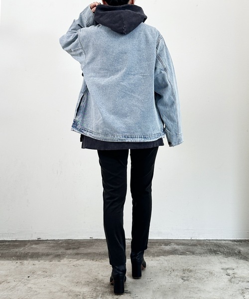 COMMON WARE(コモンウェアー)の「COMMONWARE:デニム フロントジップ ジャケット(デニムジャケット・レディース・ケミカルウォッシュ/ブラック/ライトブルー・XL/L/M)」の16枚目の写真