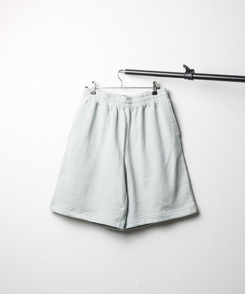 United Athle(ユナイテッドアスレ)の「『United Athle』8.6オンス ルーズフィット スウェット ショーツ(裏パイル)(スウェットパンツ・レディース・グレイッシュベージュ/アッシュグレー/グリーン/ブラック・LARGE/MEDIUM/X-LARGE)」の4枚目の写真