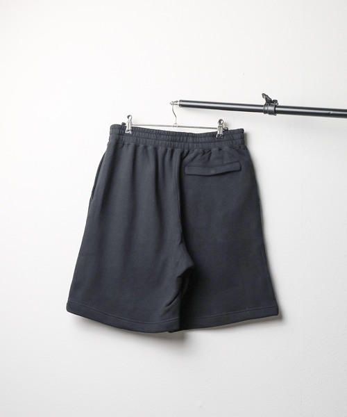 United Athle(ユナイテッドアスレ)の「『United Athle』8.6オンス ルーズフィット スウェット ショーツ(裏パイル)(スウェットパンツ・レディース・グレイッシュベージュ/アッシュグレー/グリーン/ブラック・LARGE/MEDIUM/X-LARGE)」の11枚目の写真