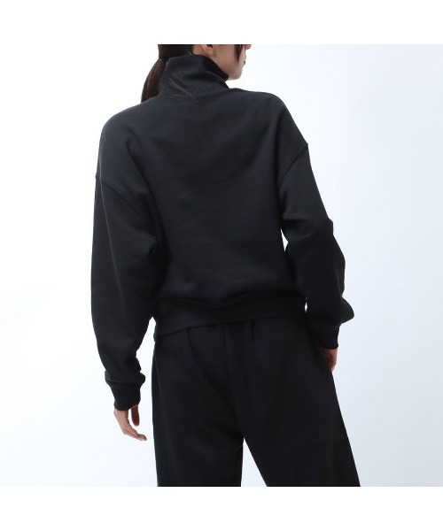 Reebok(リーボック)の「アーカイブ フィット クルー スウェット / CL AE ARCHIVE FIT CREW(スウェット・レディース・アイボリー/ブラック/バーガンディー・X-LARGE/XX-LARGE/MEDIUM/SMALL/LARGE)」の22枚目の写真
