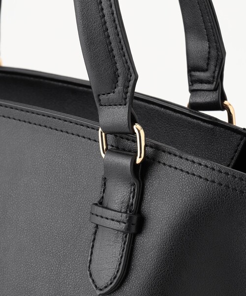 ANY SIS(エニィスィス)の「バイカラーセパレートトート バッグ(ショルダーバッグ・レディース・ベージュ系/ブラック系・2)」の5枚目の写真