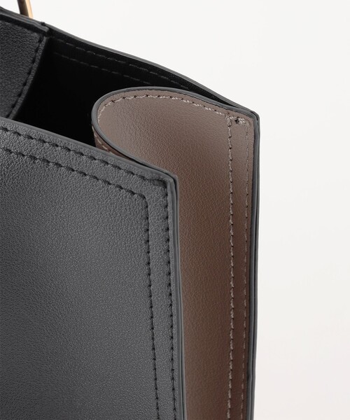 ANY SIS(エニィスィス)の「バイカラーセパレートトート バッグ(ショルダーバッグ・レディース・ベージュ系/ブラック系・2)」の6枚目の写真