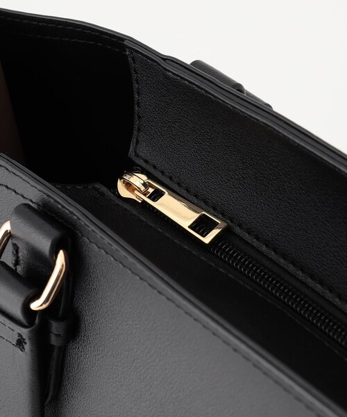 ANY SIS(エニィスィス)の「バイカラーセパレートトート バッグ(ショルダーバッグ・レディース・ベージュ系/ブラック系・2)」の7枚目の写真