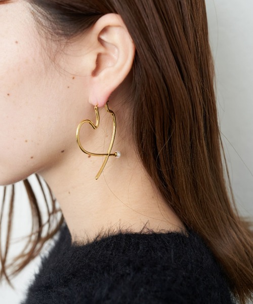 Chico（チコ）の「ハートフープピアス（ピアス（両耳用）・レディース・シルバー/ゴールド・FREE）」の5枚目の写真