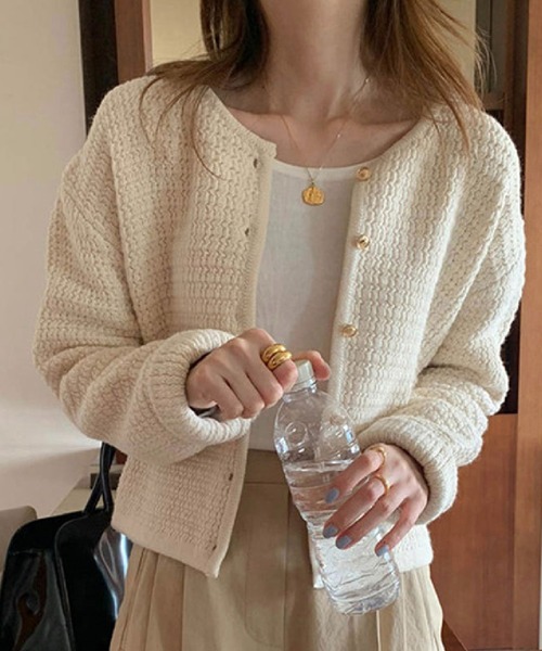 ROOPTOKYO（ループトウキョウ）の「ゴールドボタンパイピングニットカーディガン（カーディガン/ボレロ・レディース・ホワイト×ブラック/ホワイト/ネイビー・FREE）」の2枚目の写真