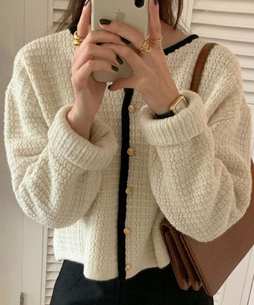 ROOPTOKYO（ループトウキョウ）の「ゴールドボタンパイピングニットカーディガン（カーディガン/ボレロ・レディース・ホワイト×ブラック/ホワイト/ネイビー・FREE）」の13枚目の写真