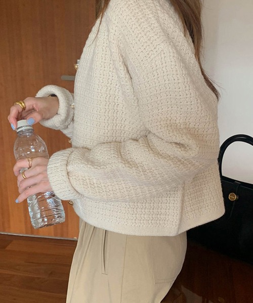 ROOPTOKYO（ループトウキョウ）の「ゴールドボタンパイピングニットカーディガン（カーディガン/ボレロ・レディース・ホワイト×ブラック/ホワイト/ネイビー・FREE）」の6枚目の写真